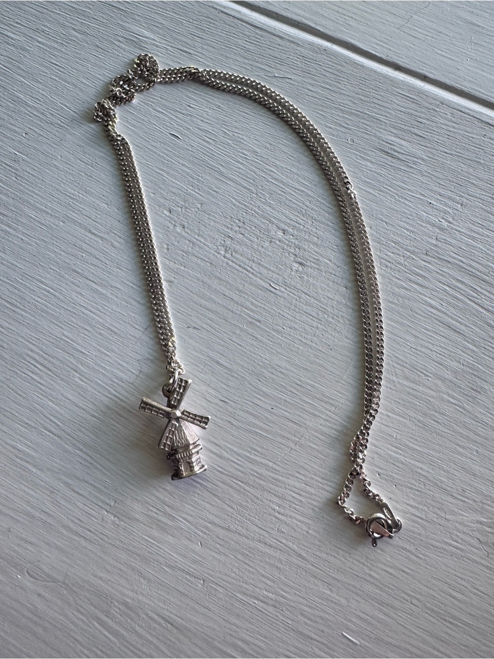 VINTAGE stamped S925 Silver Windmill Pendant Necklace